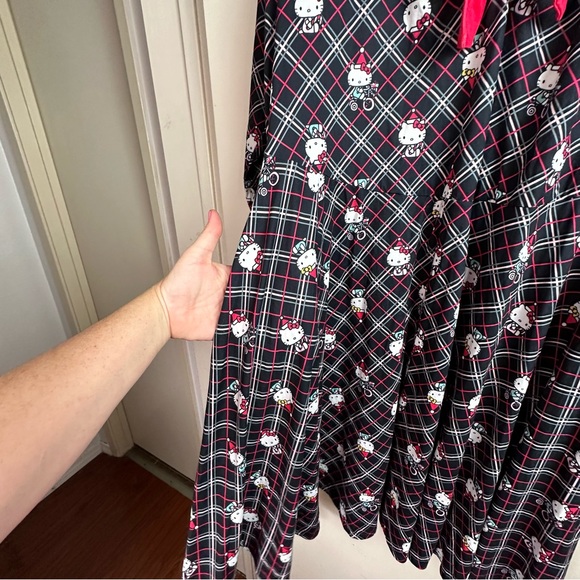 Hello Kitty X Unique Vintage Hello Gorgeous Christmas Character Dress NWT 3X - Picture 10 of 16